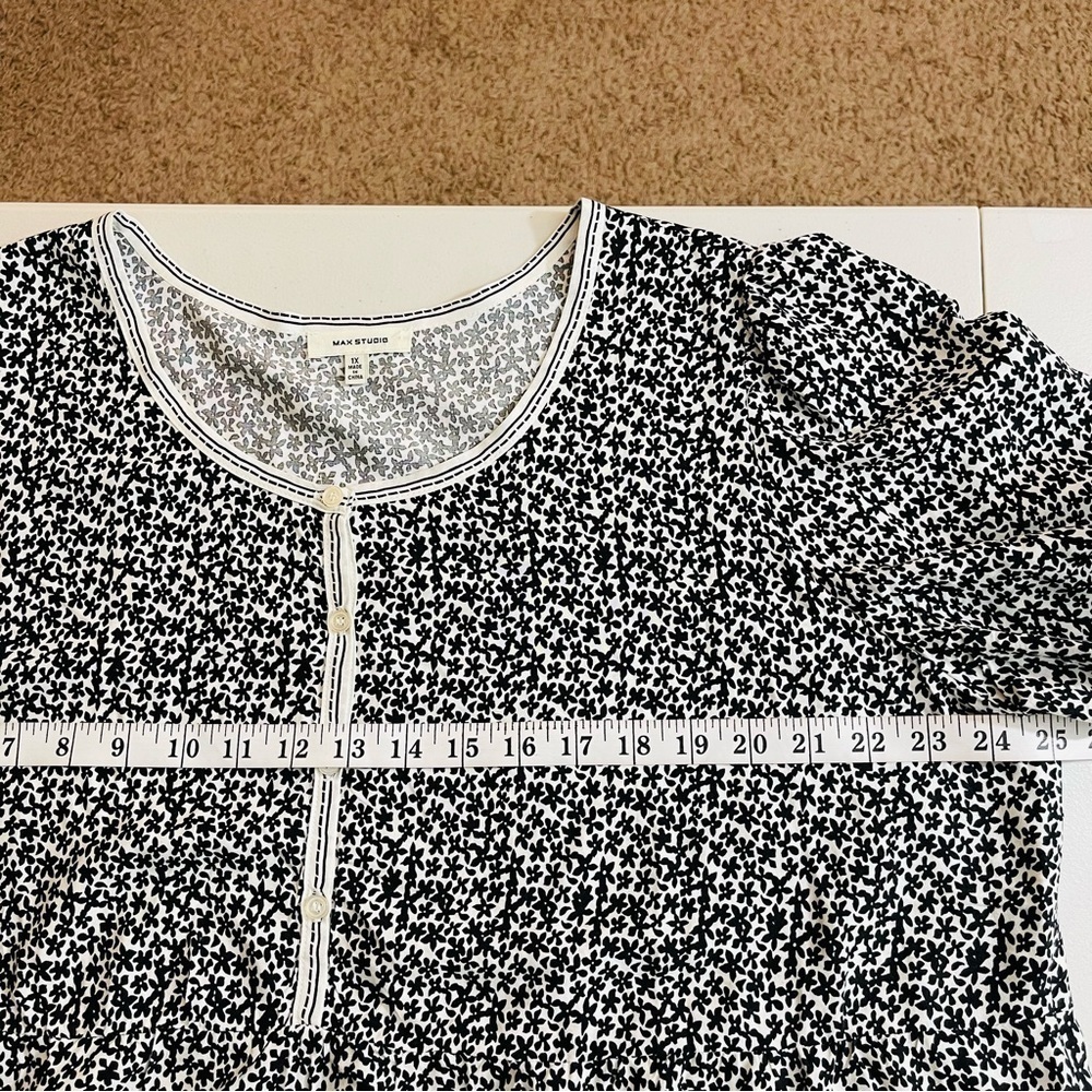 Max Studio Plus Size 1X Blouse Black/White Floral Long Sleeve Button Detail - Picture 8 of 10